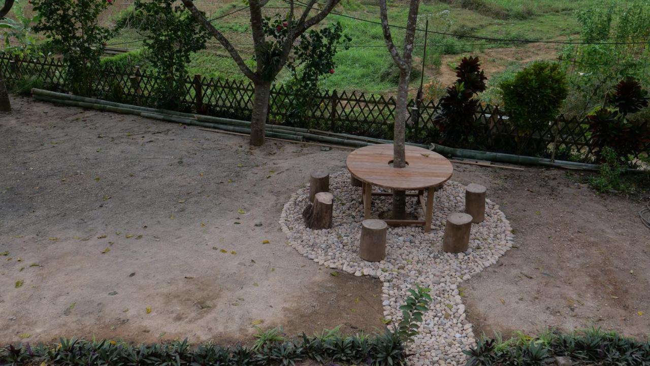 Nha Tan - Mai Chau Homestay And Tours Екстериор снимка