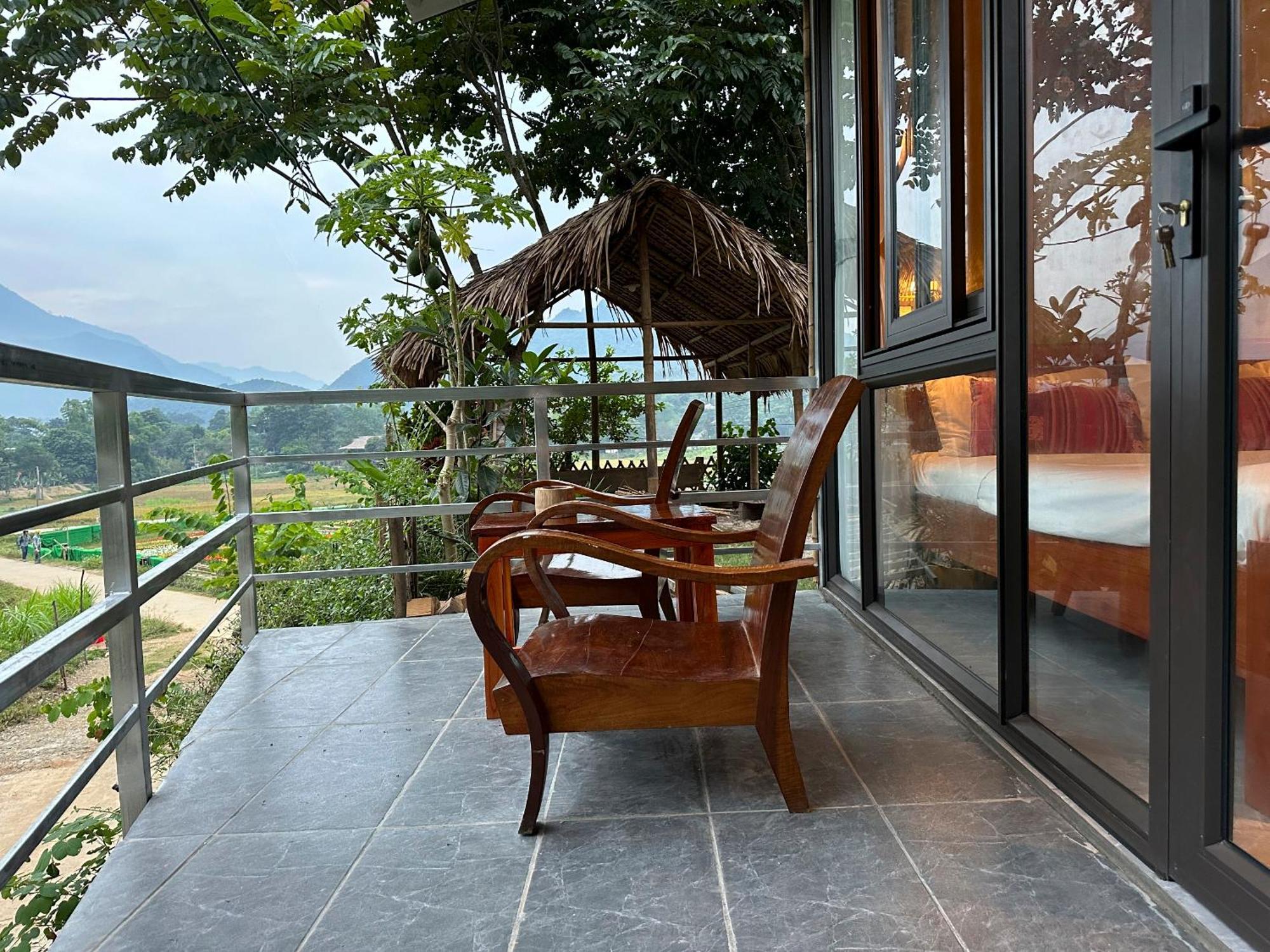Nha Tan - Mai Chau Homestay And Tours Екстериор снимка