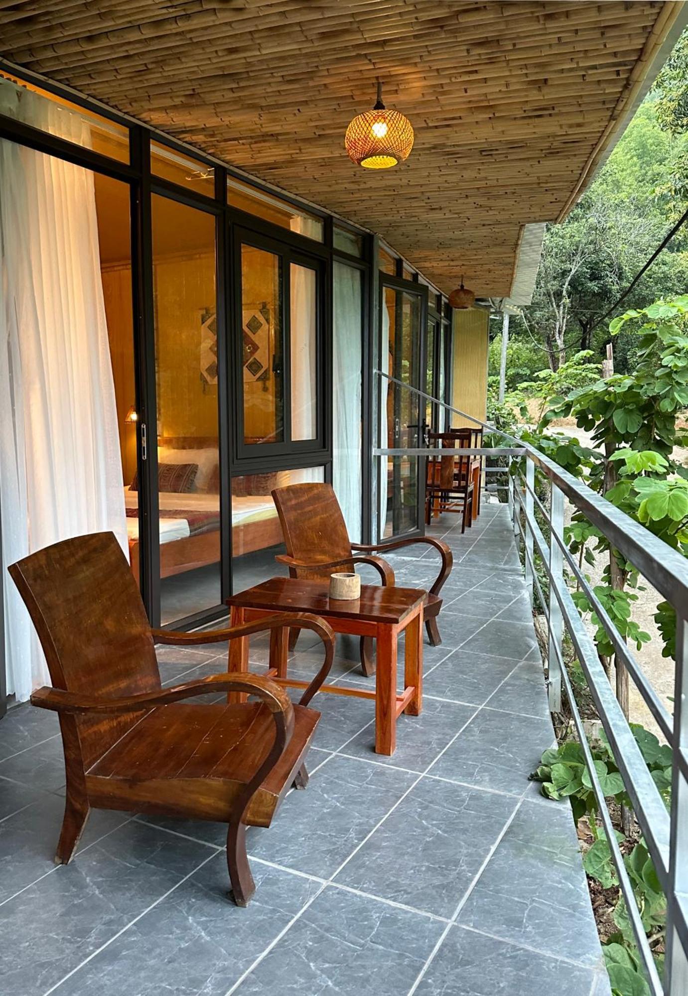Nha Tan - Mai Chau Homestay And Tours Екстериор снимка