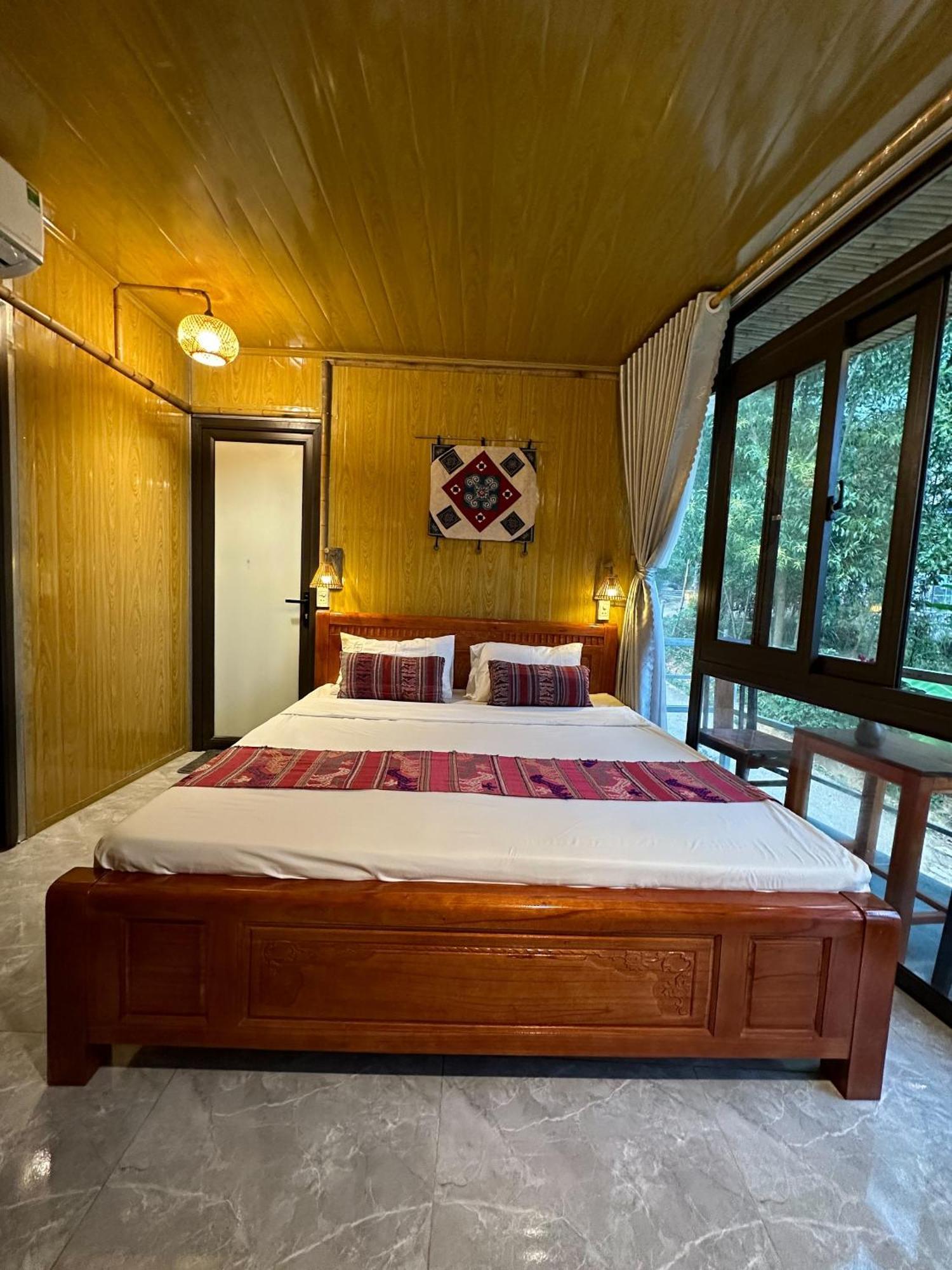 Nha Tan - Mai Chau Homestay And Tours Екстериор снимка